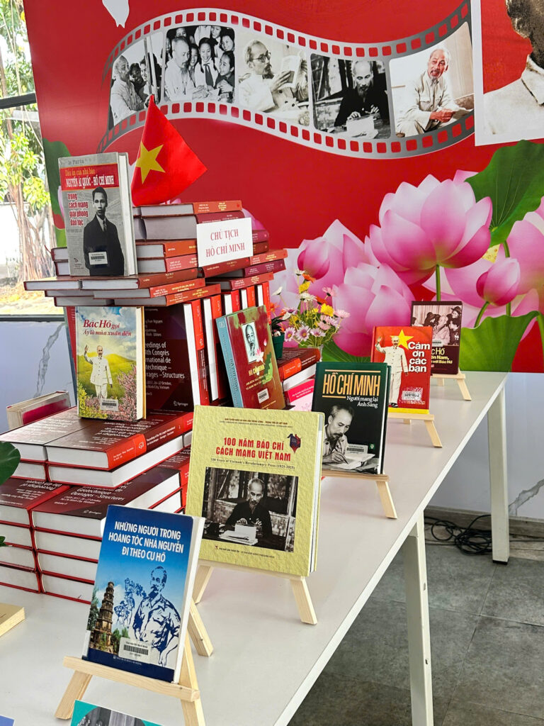 z7721257019724 42193387d6f969a44a2a155449b425c8